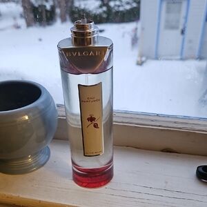 Bulgari Eau Parfumée with Red Accents